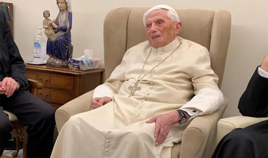 Benedicto XVI, mal de salud