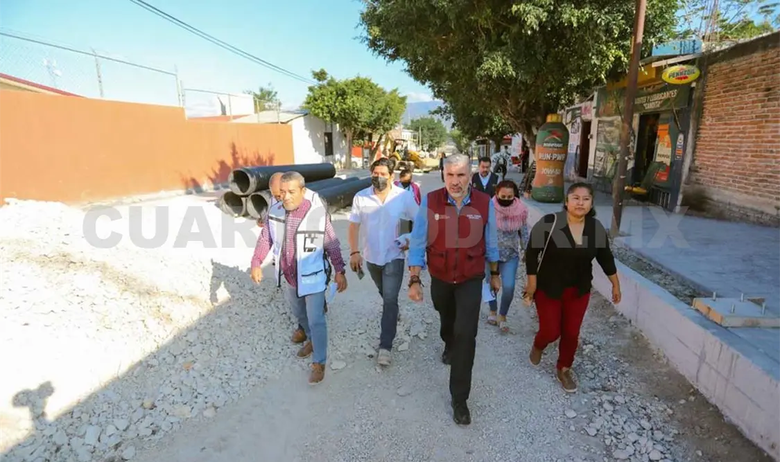 Avanza pavimentación de vías alternas al libramiento Sur