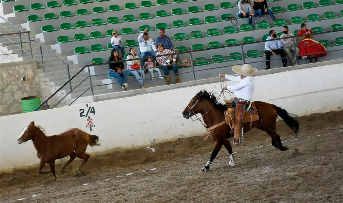 Charros de Villa Corzo inicia con triunfo