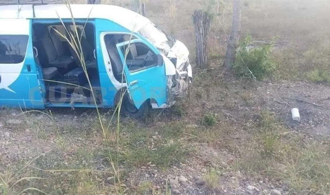 Menor fallece al ser arrollado por combi