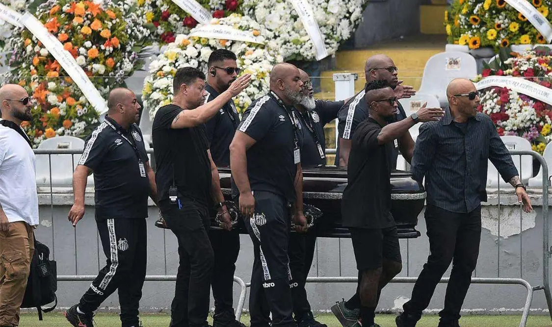 Despiden a “O Rei” en el estadio del Santos