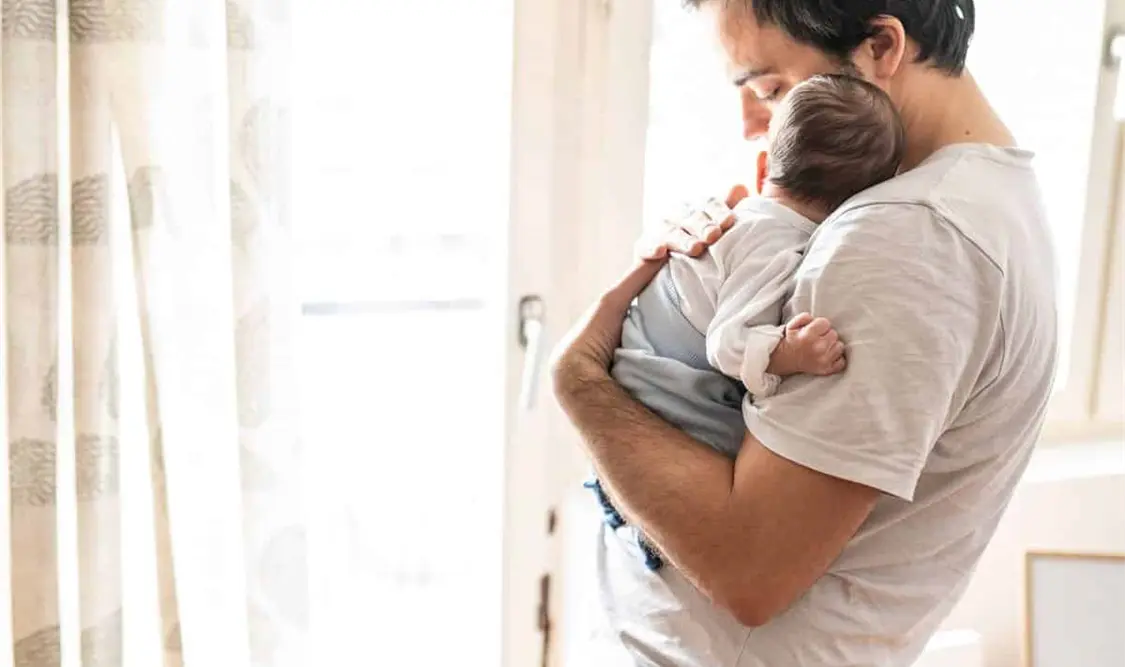 Se busca reformular la licencia de paternidad desde una perspectiva de derechos fundamentales. Cortesía
