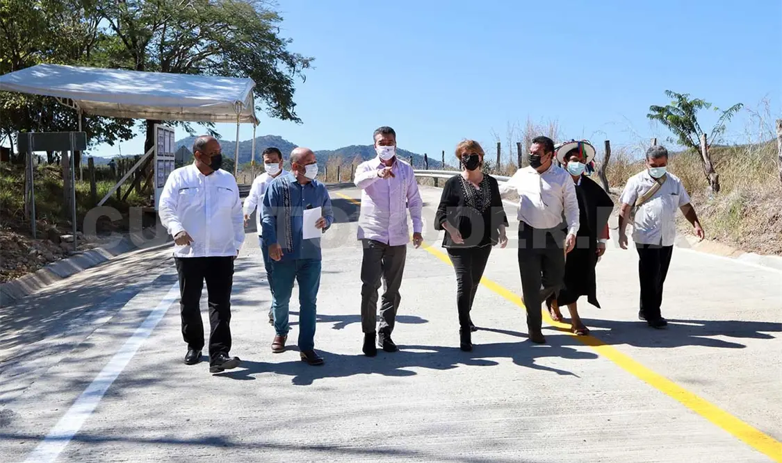 Resaltó que el objetivo es diseñar nuevos proyectos, a fin de avanzar en la modernización carretera en esta región. CP
