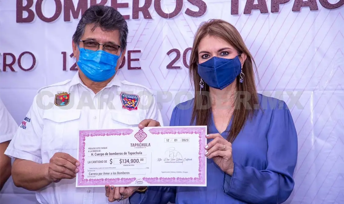 Entrega Urbina más de 556 mil pesos a bomberos