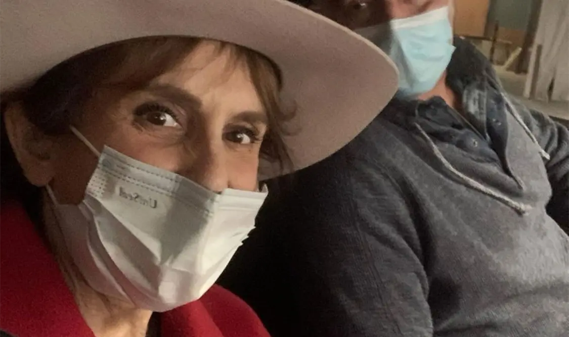 Rebecca reaparece tras vencer enfermedad