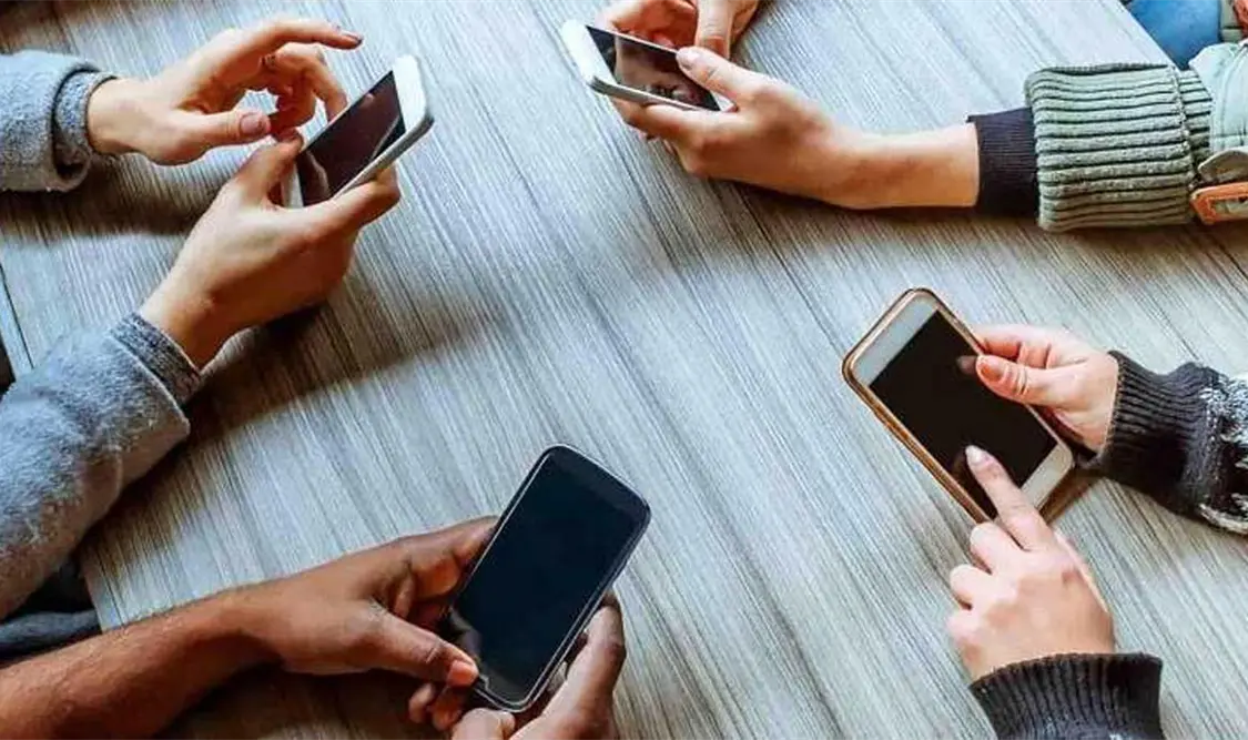 Celulares, detonadores de contagios por covid-19