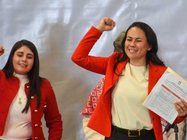 Se registra Del Moral como una precandidata Se registra Del Moral como una precandidata