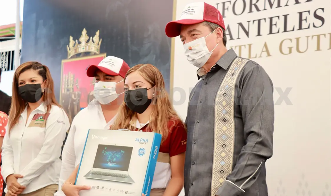 Beneficia con equipo y material a 232 planteles