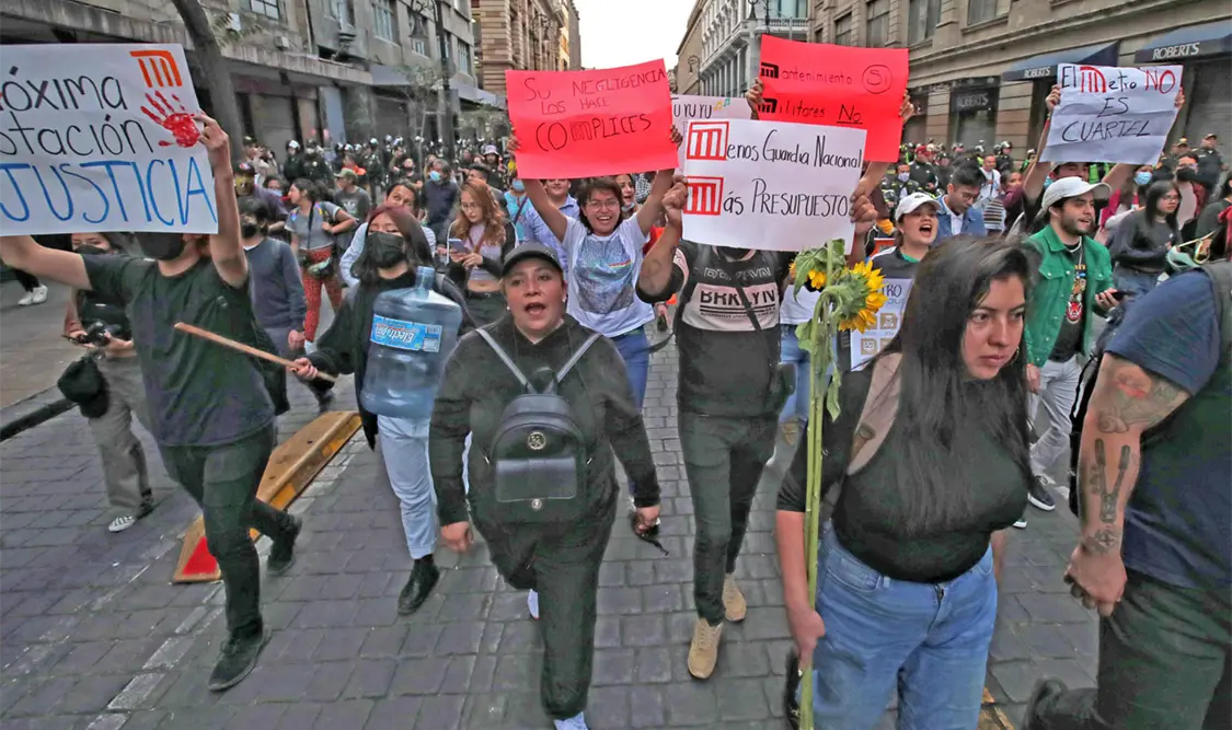 Destrozan comercios durante protesta contra GN