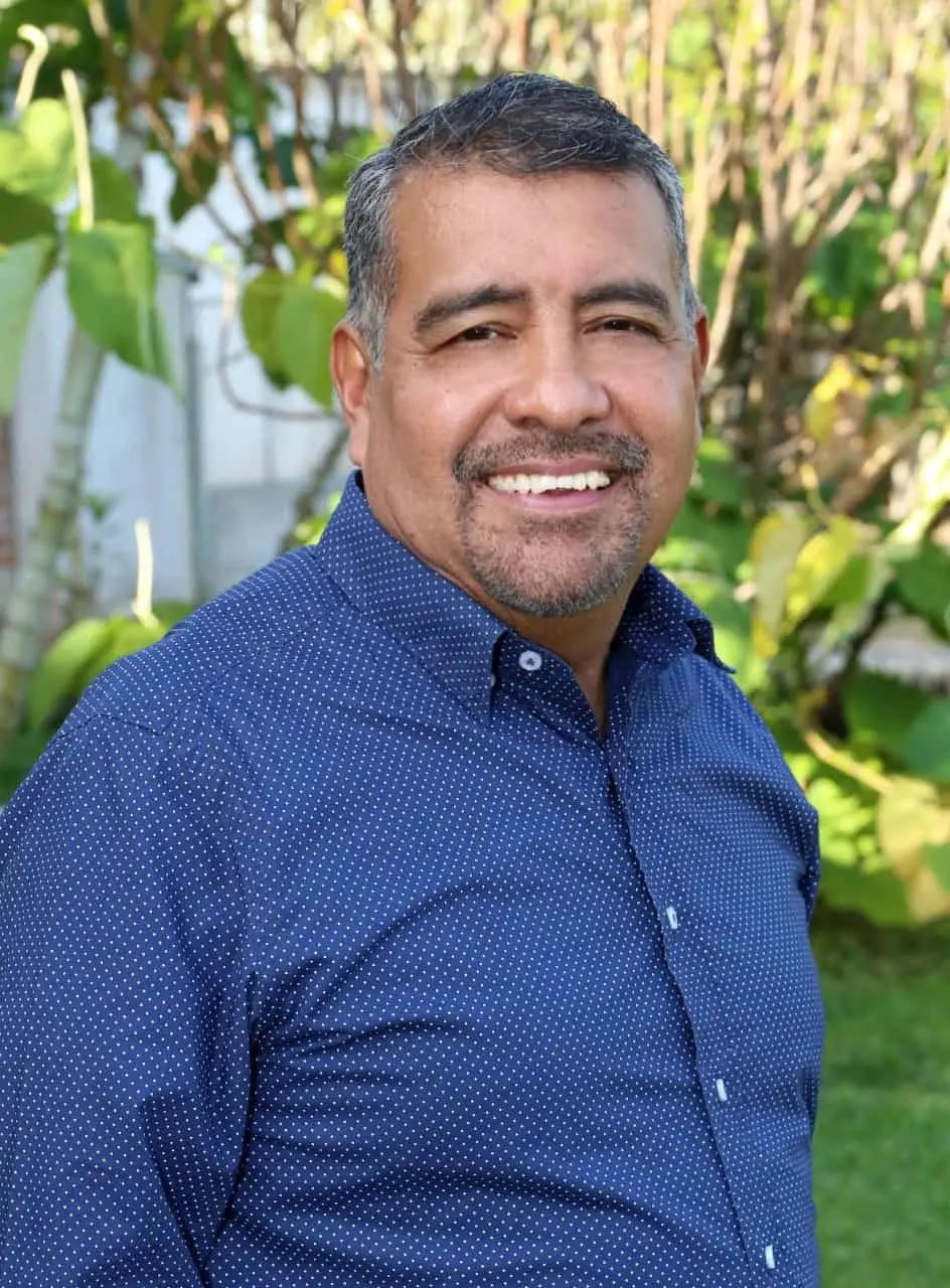 Invita Javier Jiménez a cumplir con trámites vehiculares