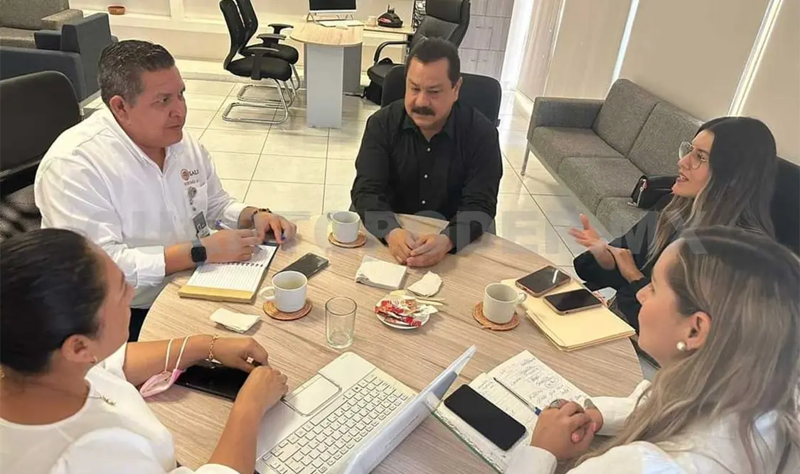 Restauranteros abonan a la salud de agremiados