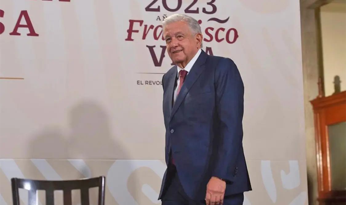 Buscará nuevamente reducir salarios de funcionarios