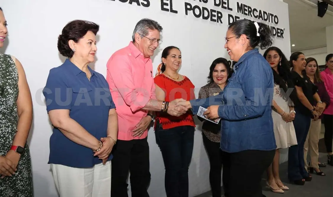 Entrega Carlos Morales pagos a productoras