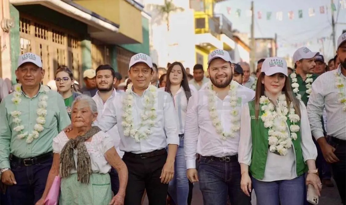 Gran convocatoria de Jorge Llaven Abarca en Ixtapa
