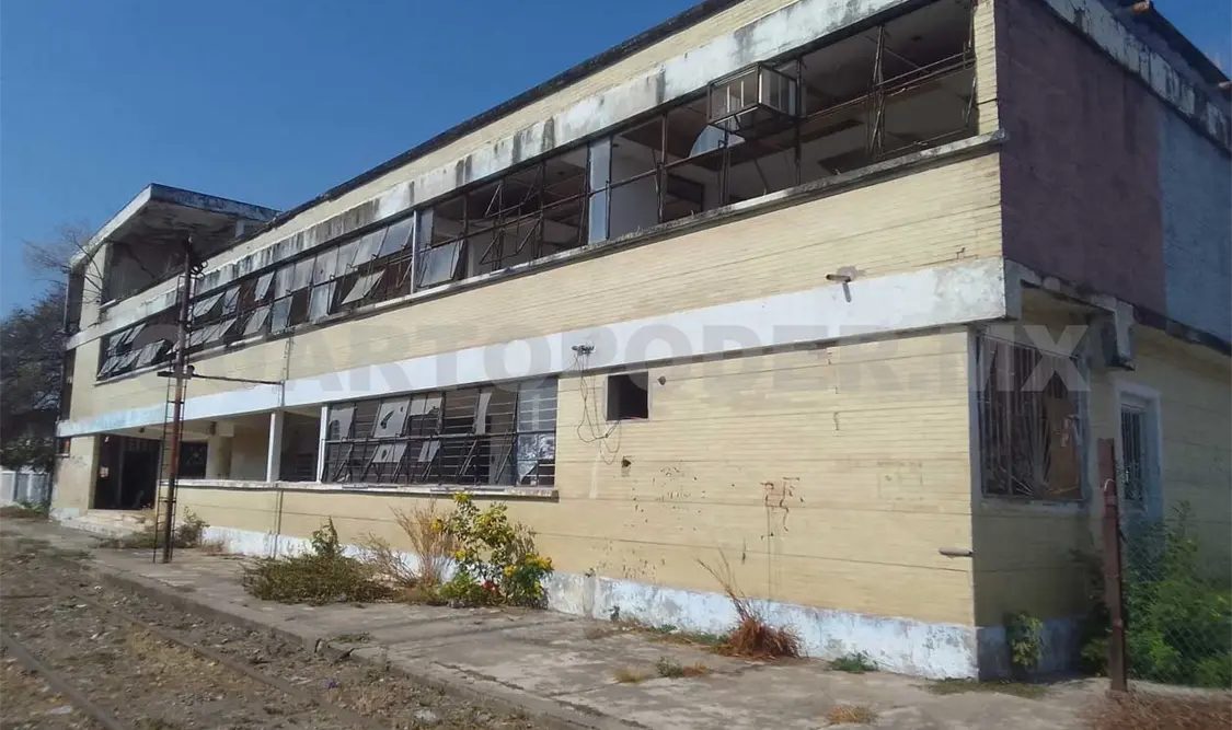 En malas condiciones oficinas del ferrocarril