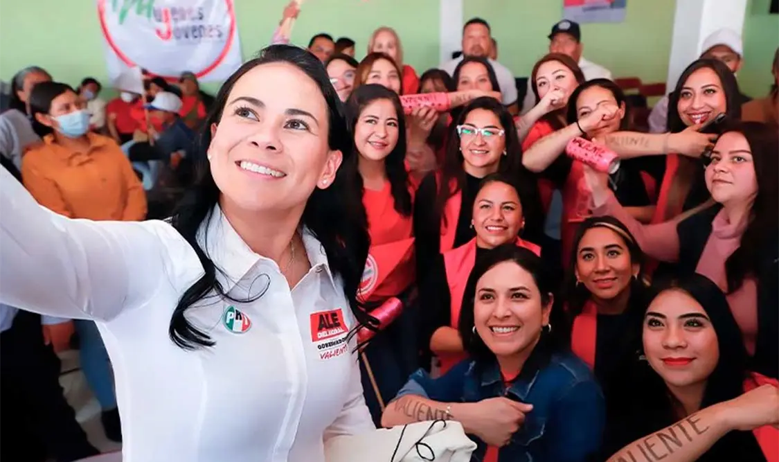 Me siento orgullosa de romper techos de cristal: Del Moral