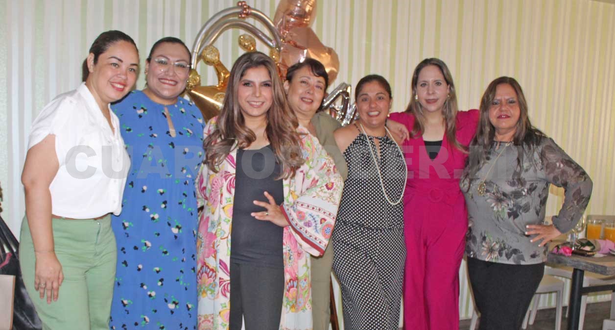 ¡Muchas felicidades, Karen!