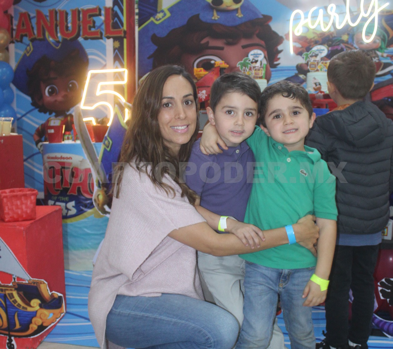 Celebrando a Juan Pablo y José Manuel