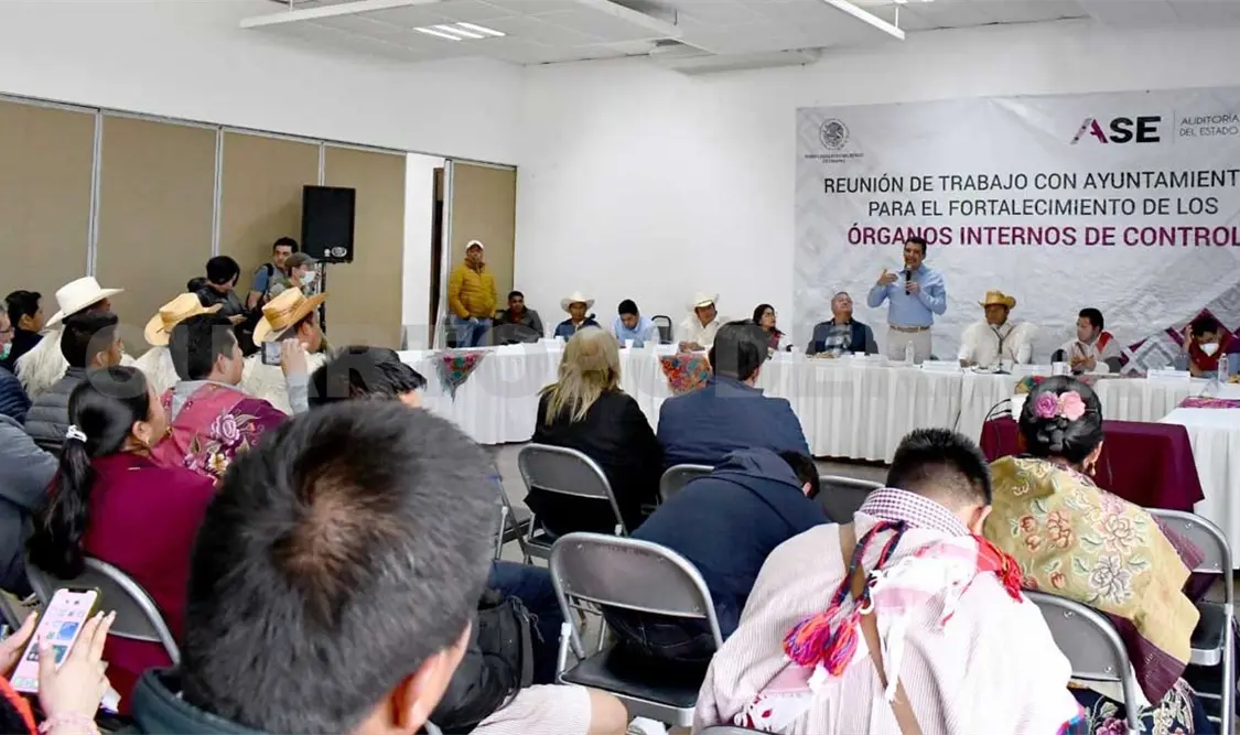 Reciben curso en materia de rendición de cuentas