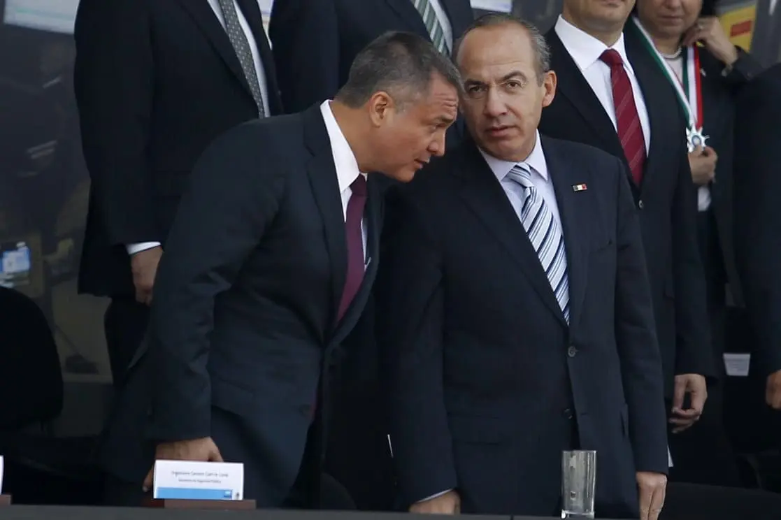AMLO aseguró que se tiene que demostrar si el exmandatario Felipe Calderón Hinojosa sabía y se benefició de los negocios ilegales. Cortesía