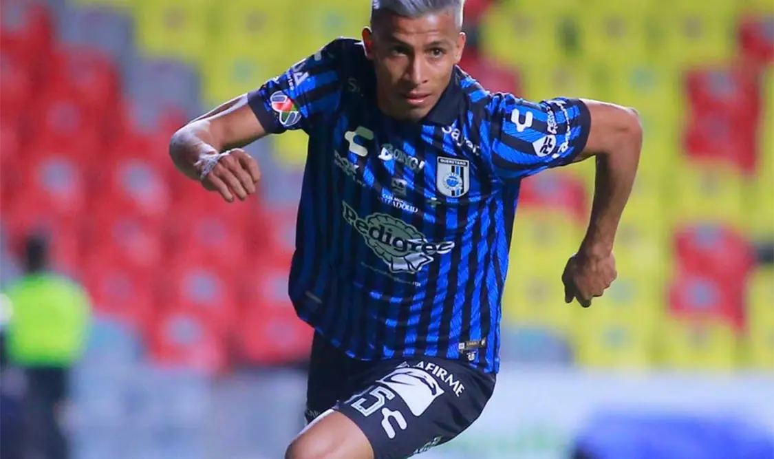 Gallos y León, por los tres puntos en La Corregidora