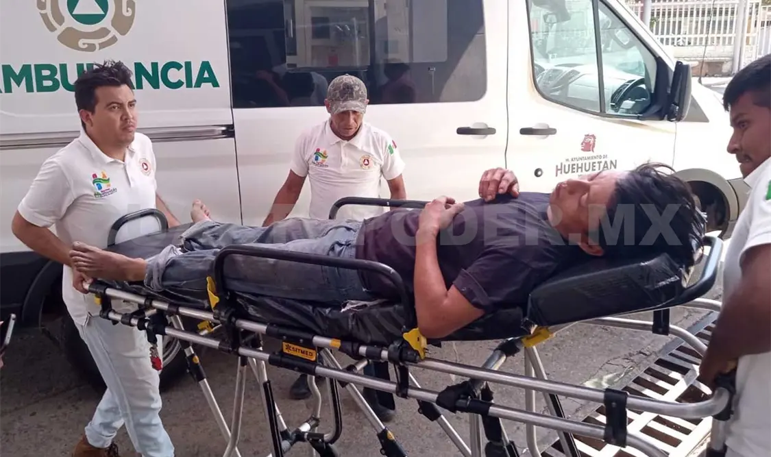 Dos mujeres y un hombre lesionados, así como un detenido, fue el saldo de una riña. El agresor sacó un machete para atacarlos. Víctor Sánchez / CP