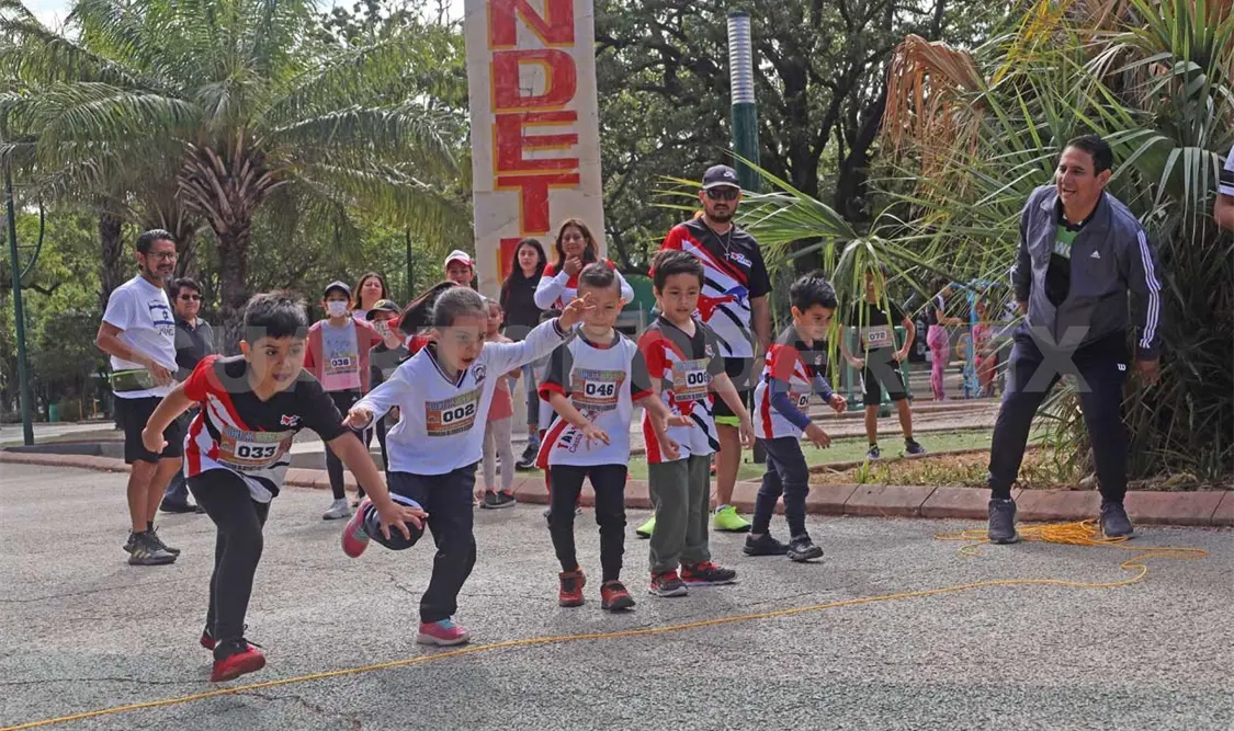 Realizan Carrera de Deporte Escolar 2023