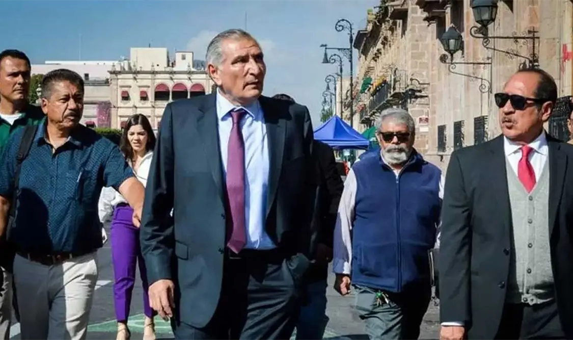Transportistas externan su apoyo a Adán Augusto