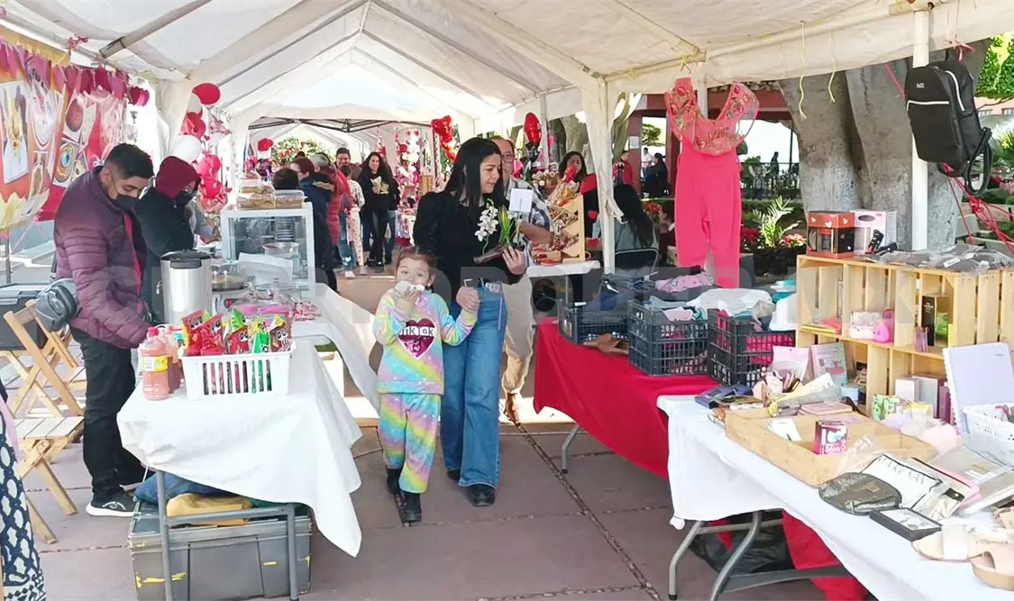 Mujeres emprendedoras reactivan la economía