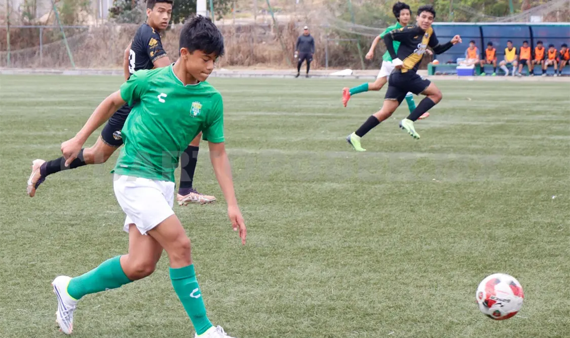 Cafetaleros doma al León en la jornada 12