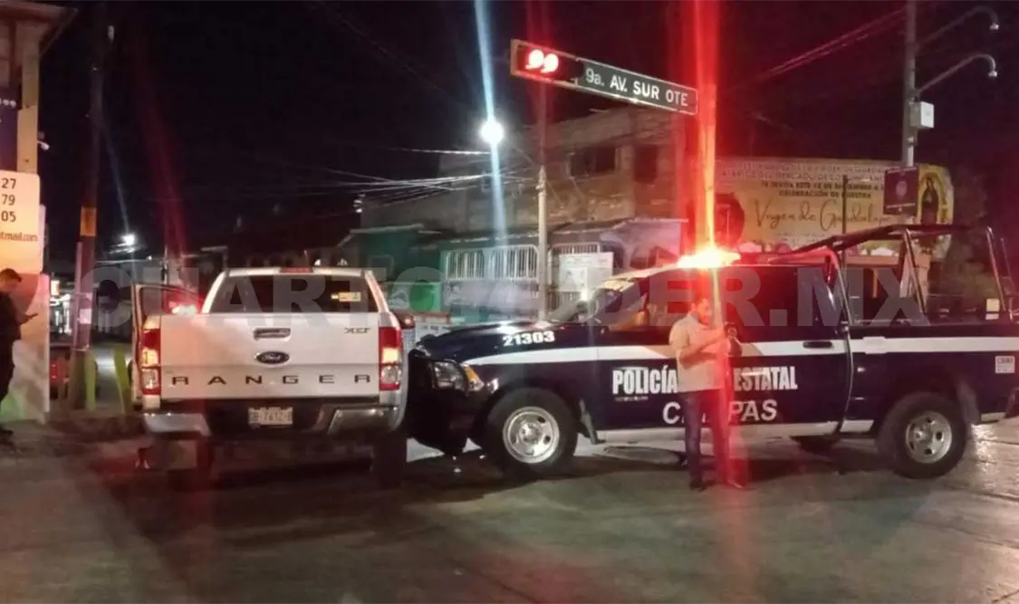 “Semaforazo” provoca colisión de una patrulla