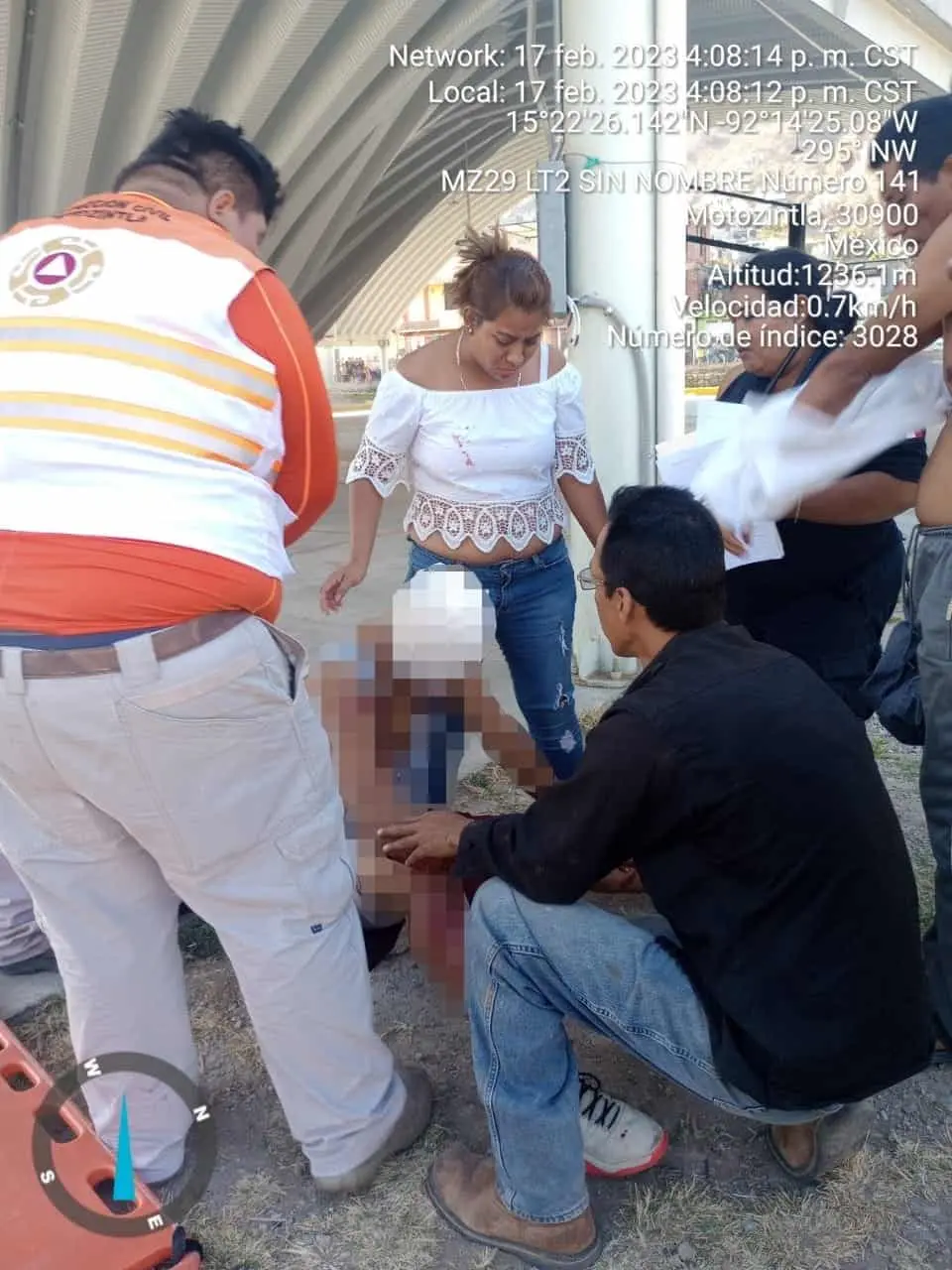 Se brinda atención a personas lesionadas ante desprendimiento de estructura de domo en Motozintla