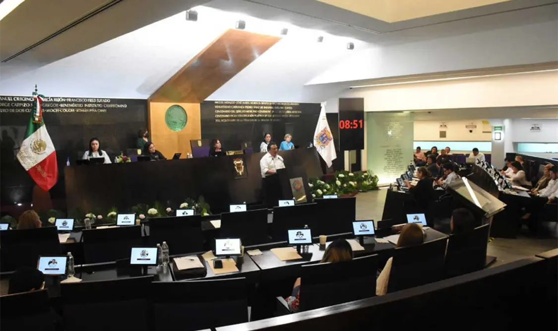 La bancada del PRI en el Congreso de Campeche presentó una iniciativa de revocación de mandato. Cortesía