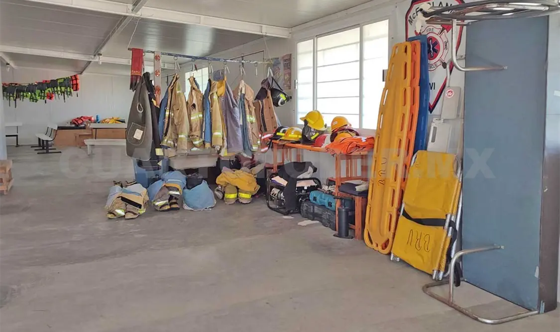 El grupo cuenta con equipo de bomberos: botas, chaquetones, pantaloneras, cascos, guantes, etcétera. Elio Henríquez / CP