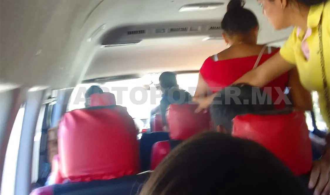 Usuarios de la ruta Arriaga-Tonalá denunciaron sobrecupo en las unidades de transporte público. Noel Vázquez / CP