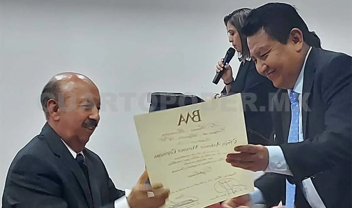 Reconoce Barra Mexicana trayectoria de abogados