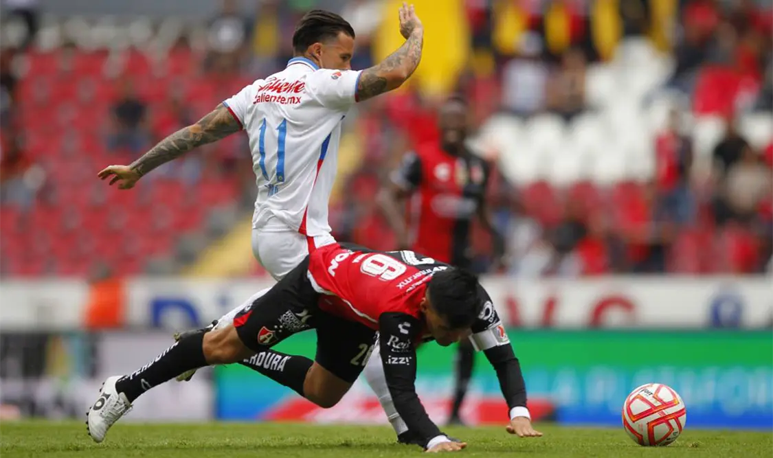 Cruz Azul con nuevos bríos recibe al Atlas