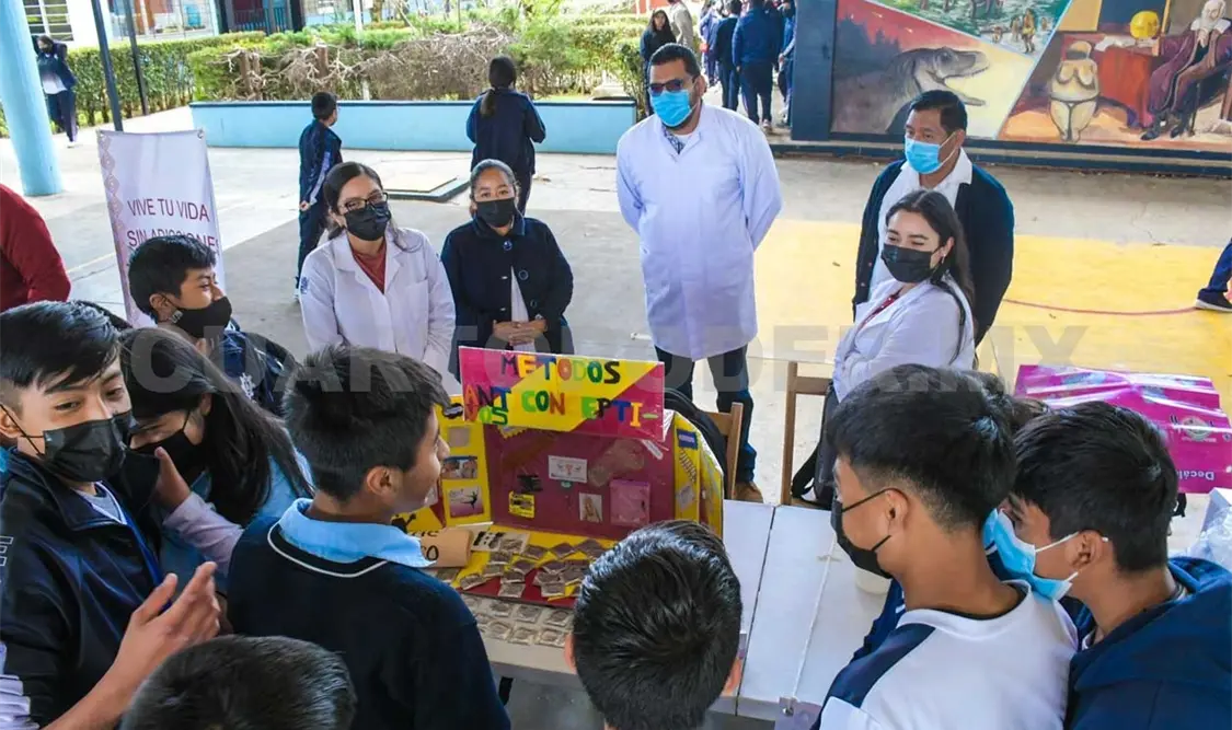 Realizan feria de la salud para la convivencia sana