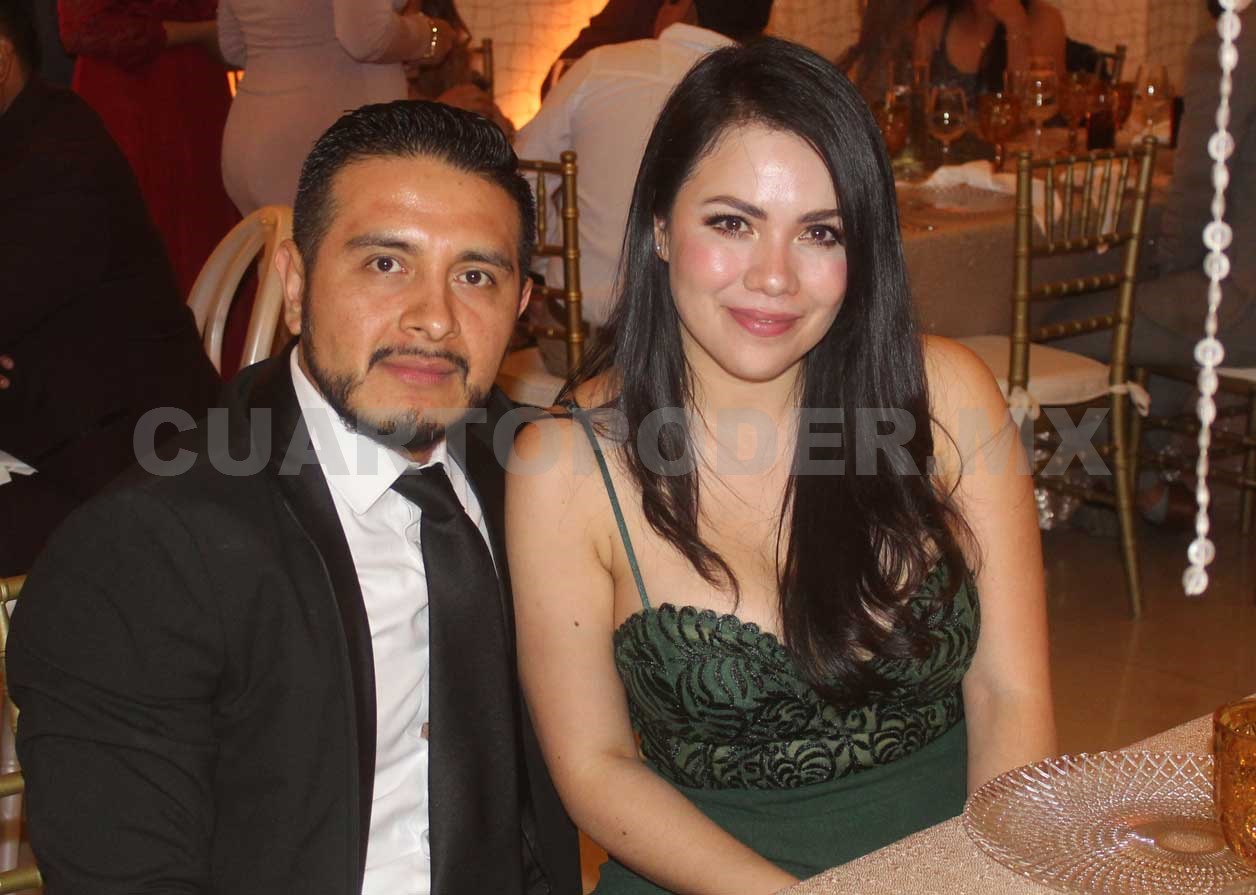 Celebran su enlace matrimonial