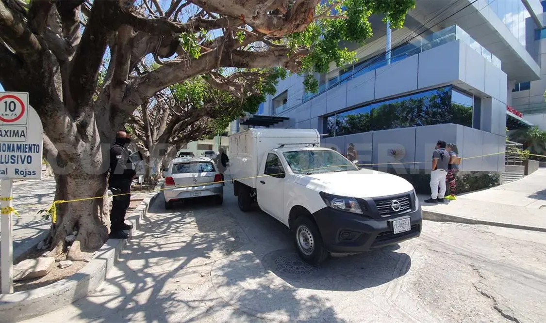 Fallece carnicero afuera de sanatorio