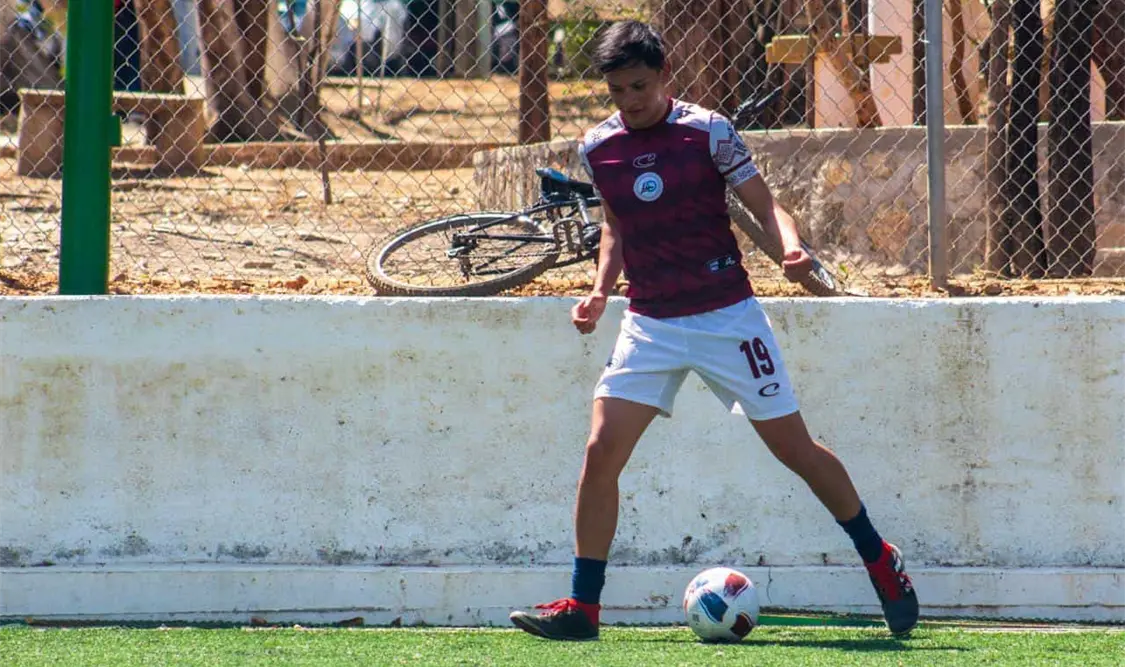 Acceso Directo FC llegó de atrás y logró empatar ante un rival complicado en el torneo. Alan Pola/CP