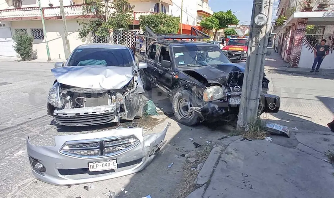 Un herido en colisión de Estaquitas y automóvil