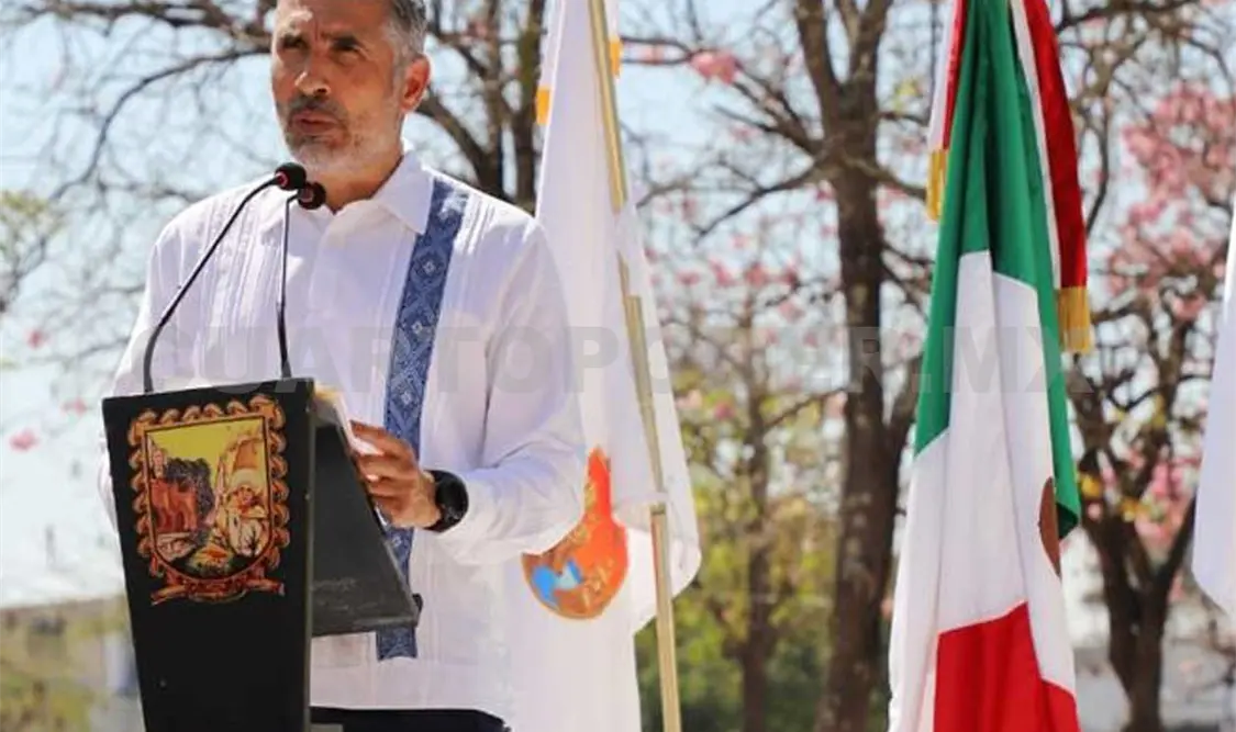Encabeza Torres el 207 aniversario de Ángel Albino Corzo