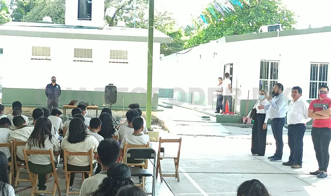 Imparten pláticas de prevención de ciberdelitos