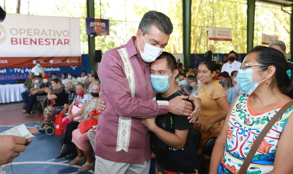 Inicia entrega de apoyos a adultos mayores