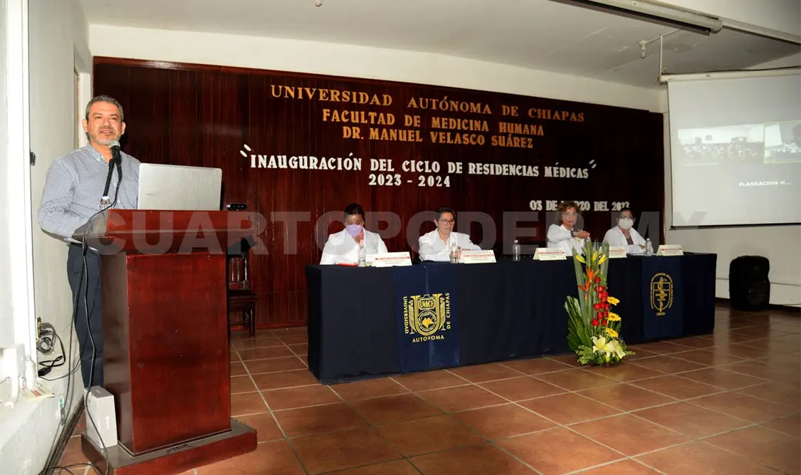 Reciben en la Unach a 105 residentes médicos