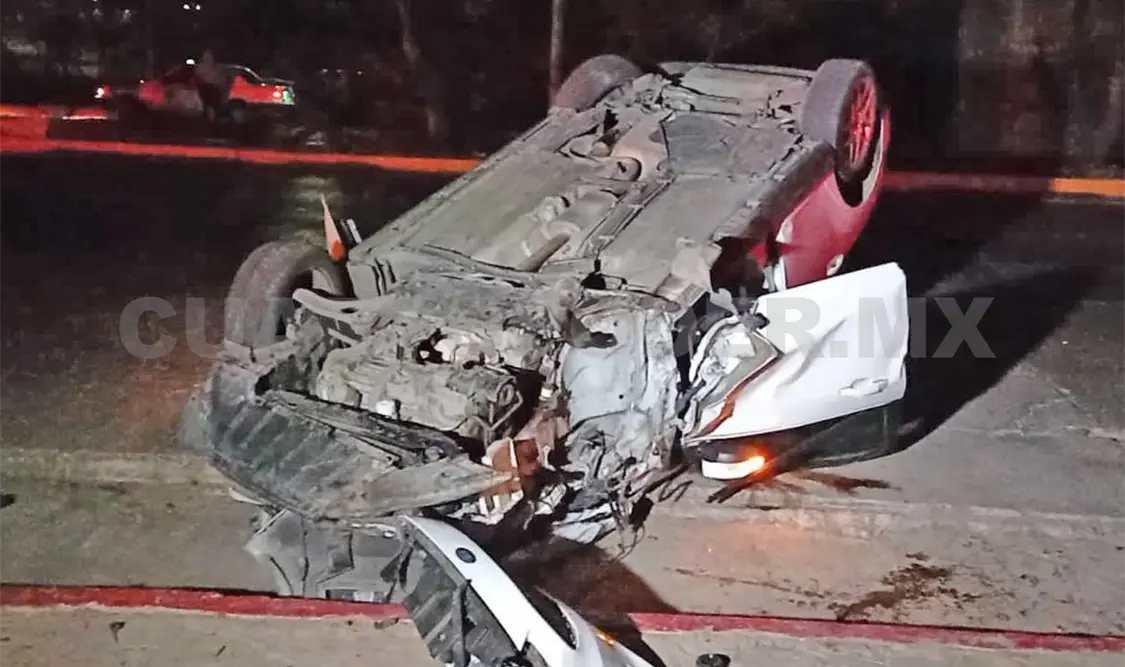 En la madrugada del sábado se registró un accidente sobre la carretera Tuxtla-Chiapa de Corzo, a la altura del parque Chiapasiónate. Ulises López / CP