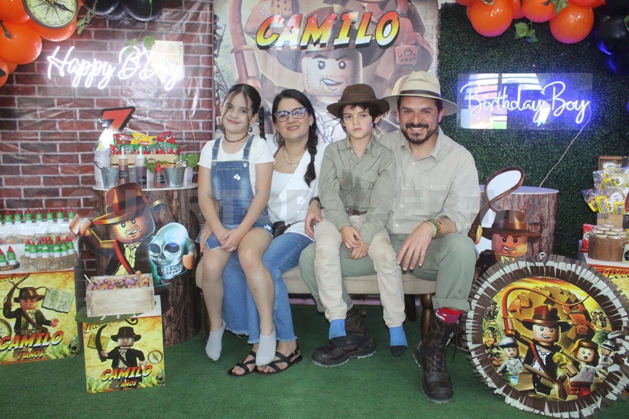 Celebrando los 7 años de Camilo