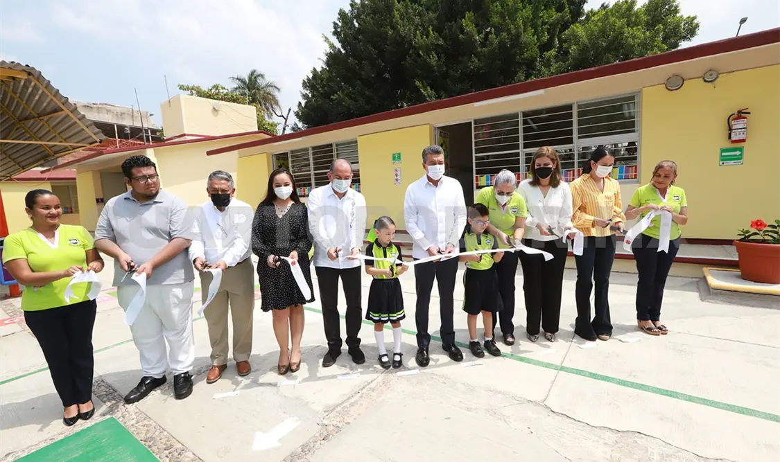 Inauguran aulas en el jardín de niños Delfina Rincón