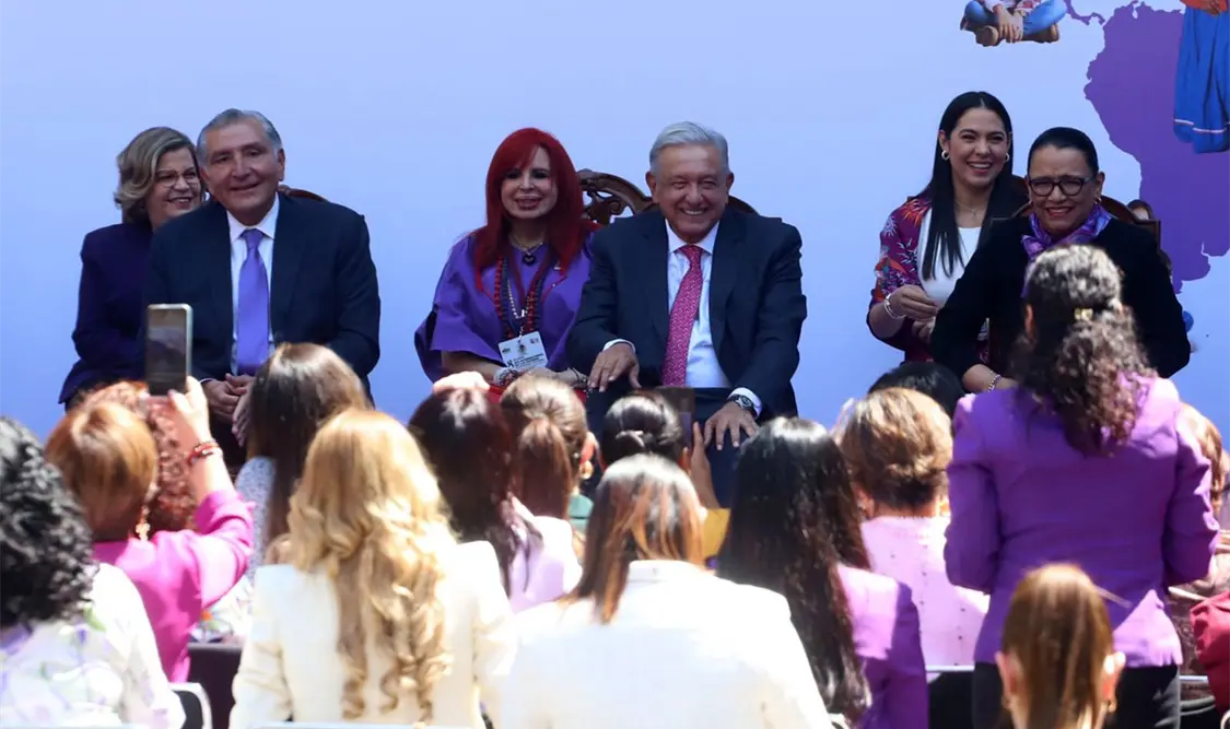 Asegura Obrador que el feminismo ya es una realidad